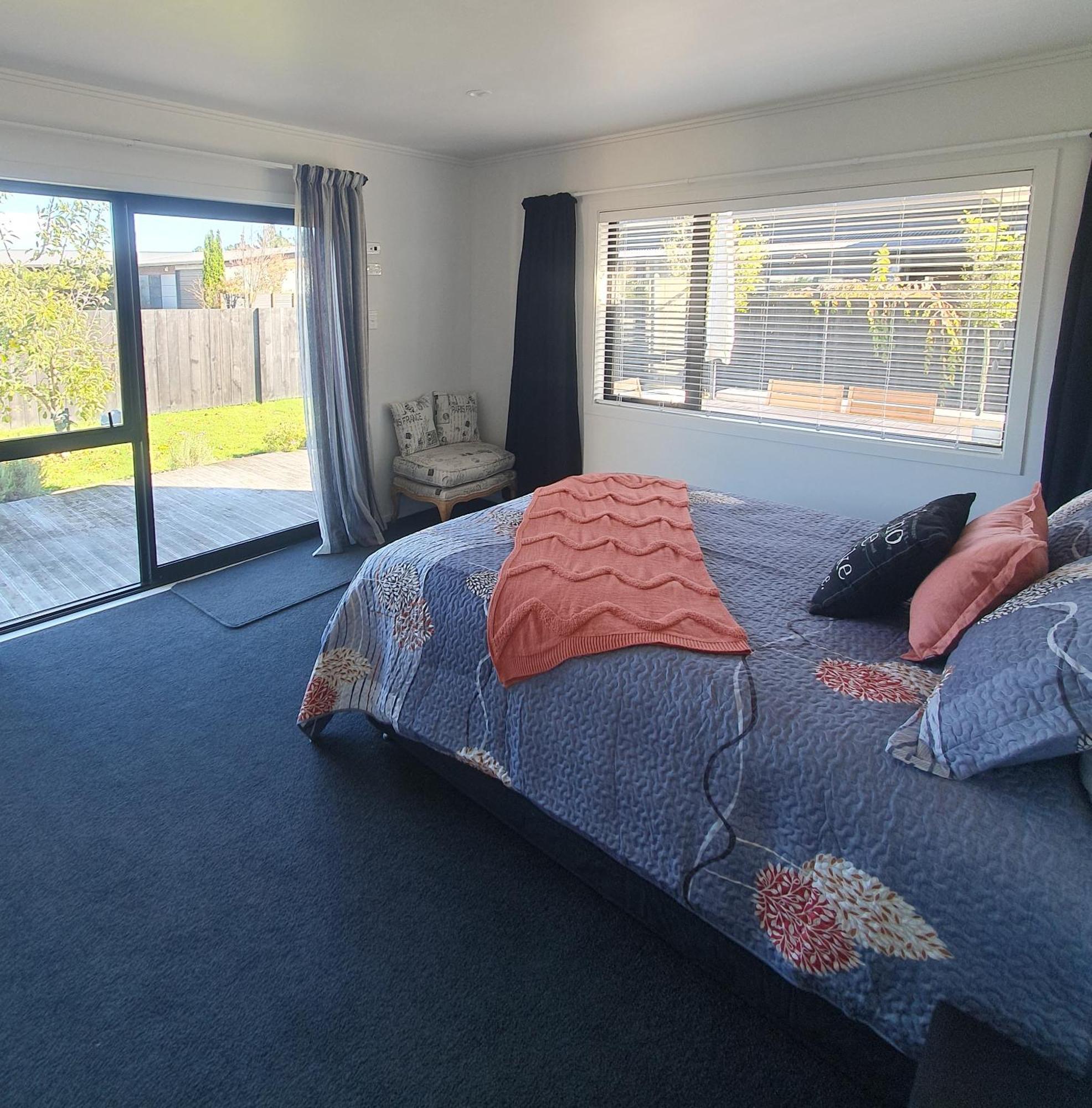 10 @ Wai Matangi Villa Turangi Eksteriør bilde
